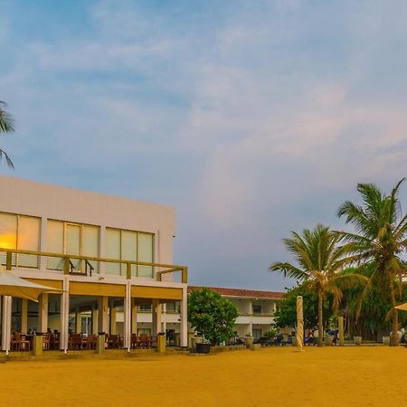 Jetwing Sea Hotel Negombo Exterior photo