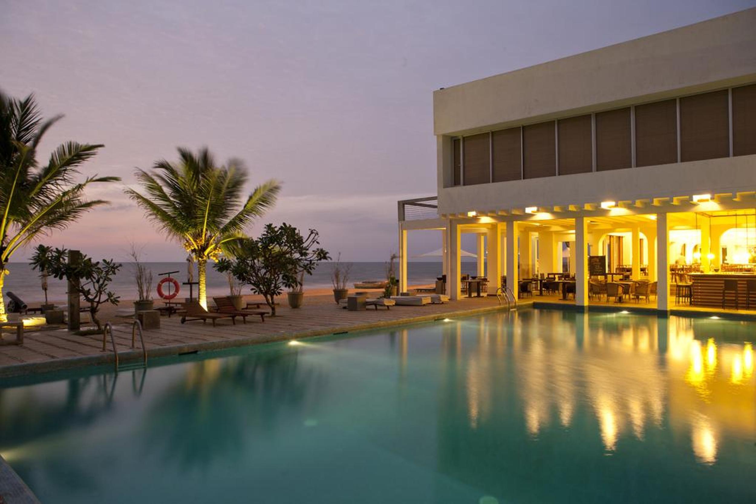 Jetwing Sea Hotel Negombo Exterior photo